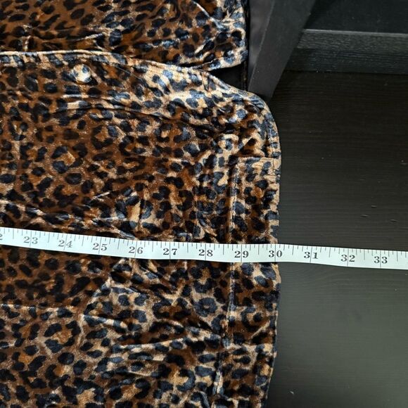 NWT Soft Surroundings Icon Silk Velvet Poets Tunic Shirt Animal Print Sz Large - Picture 12 of 12